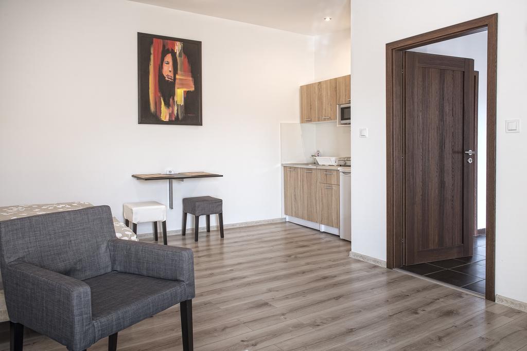 פרשוב Garden Apartments מראה חיצוני תמונה